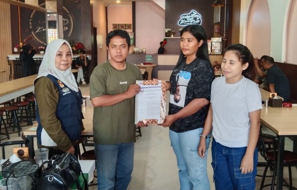 Sejarah Baru PWMOI Riau, Ketua DPD PWMOI Dinakhodai Seorang Wartawati