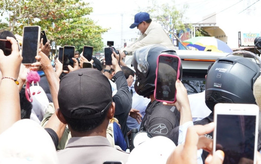 Presiden Prabowo Tinjau Langsung Pengungsi Bencana Banjir di Kab Langkat
