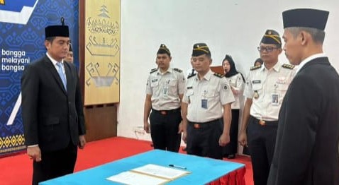 Tonggak Profesionalisme: Lapas Kalianda Lantik Pejabat Fungsional Analis Pengelolaan Keuangan