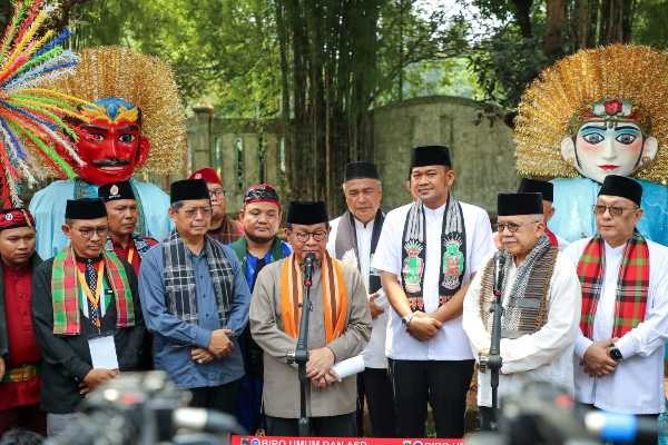Kyai Marullah Matali Sukses Inisiasi Kembalinya Andilan Kebo Sebagai Tradisi Tahunan Orang Betawi