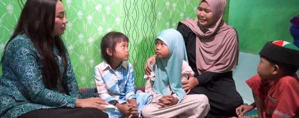 Tangis Ibu Desi Pecah 3 Anaknya Idap Thalasemia, Zita Anjani Datang Bawa Harapan