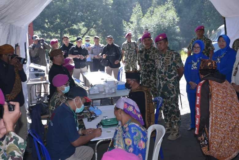 Bakti TNI AL Pasmar 2 menggelar Karya Bakti di Tengger Bromo Probolinggo