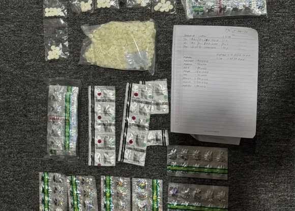 Polda Jateng Bongkar Jaringan Obat Berbahaya di Karanganyar Dua Tersangka Diamankan