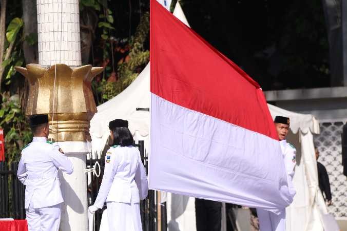 Peringatan Hardiknas 2026, Bupati Garut Ajak Seluruh Pihak Tingkatkan Kualitas Pendidikan