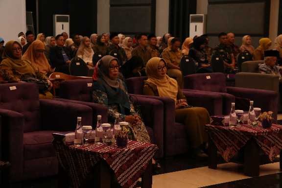 Uniga Cetak 41 Apoteker Baru, Angin Segar Untuk Sektor Pelayanan Kesehatan di Daearah