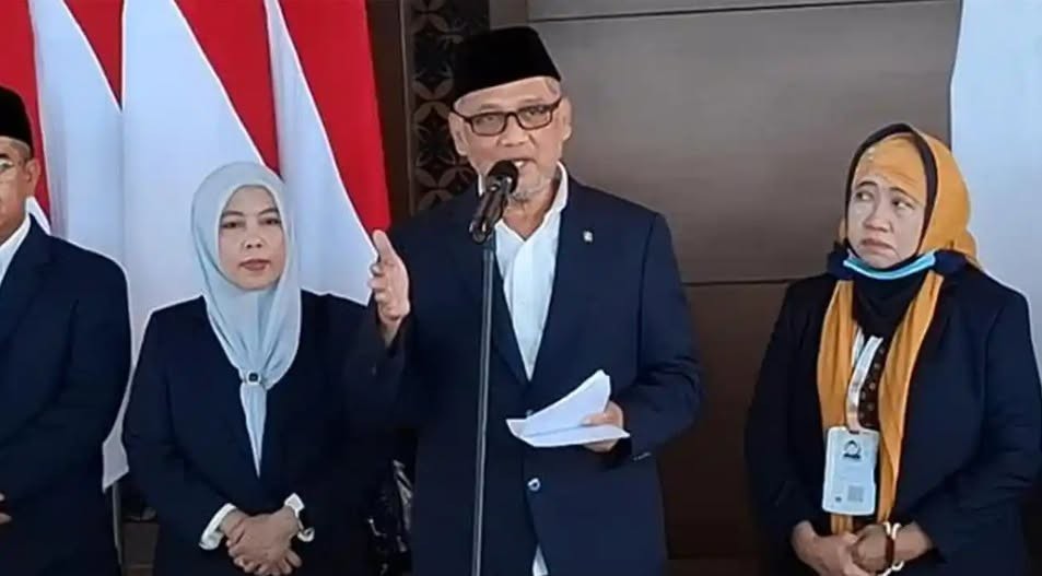 CATATAN AMIRUL HAJJ DAN AGENDA PEMBENAHAN LAYANAN