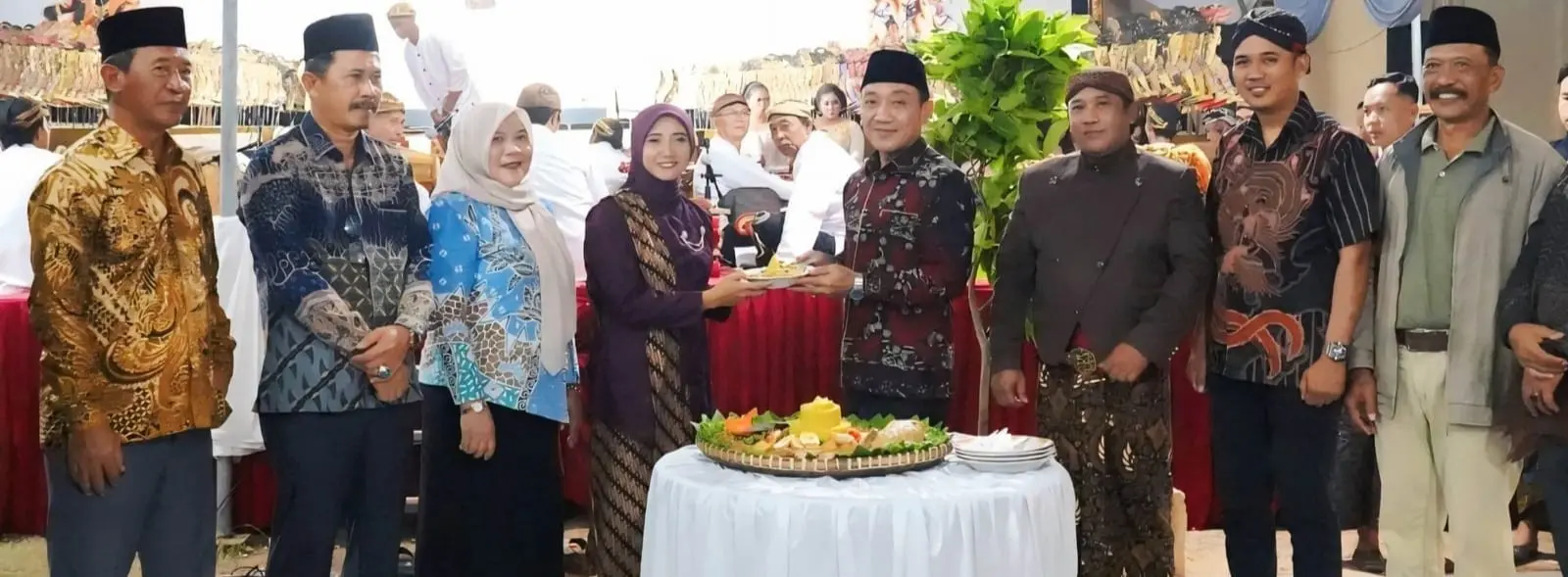 Hari Jadi ke-53 Desa Beringin Kencana, Wabup Syaiful Anwar Ajak Warga Perkuat Persatuan Menuju Desa HELAU