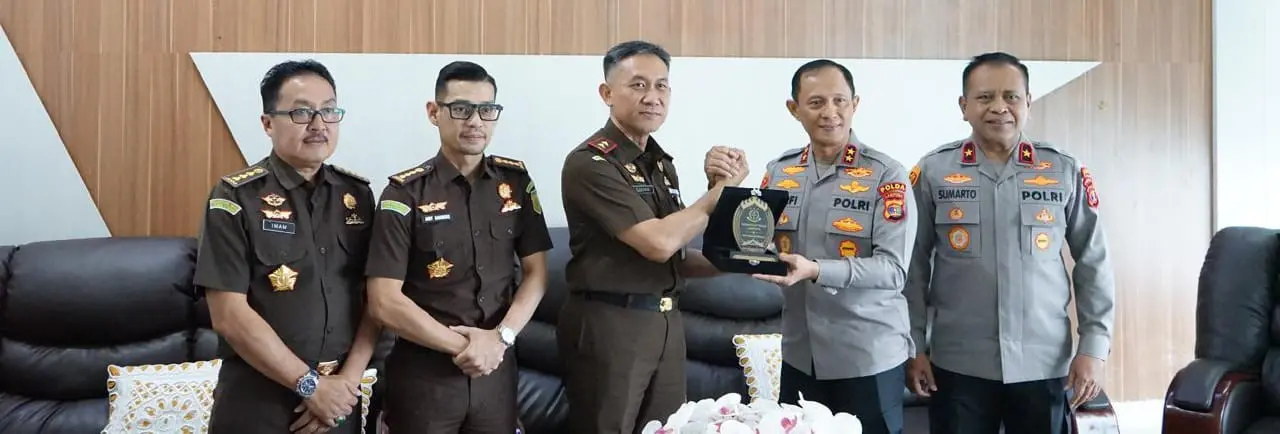 Perkuat Sinergitas Penegakan Hukum, Kapolda Lampung Silaturahmi ke Kejaksaan Tinggi