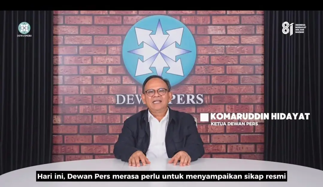 $rows[judul]