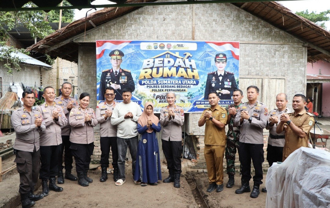 Wujud Nyata Polisi Bersama Masyarakat Polres Sergai Lakukan Bedah Rumah Seorang Bilal Mayat di Perbaungan IMG-20261013-WA0016.jpg