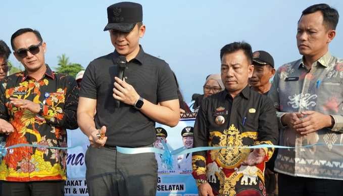 Resmikan Jalan Lubuk Dalam Way Urang Bupati Egi Dorong Wisata Kalianda