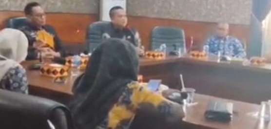 ASN dan P3K dilingkungan Sekretariat DPRD Lampung Selatan Bersih-bersih Program HELAU