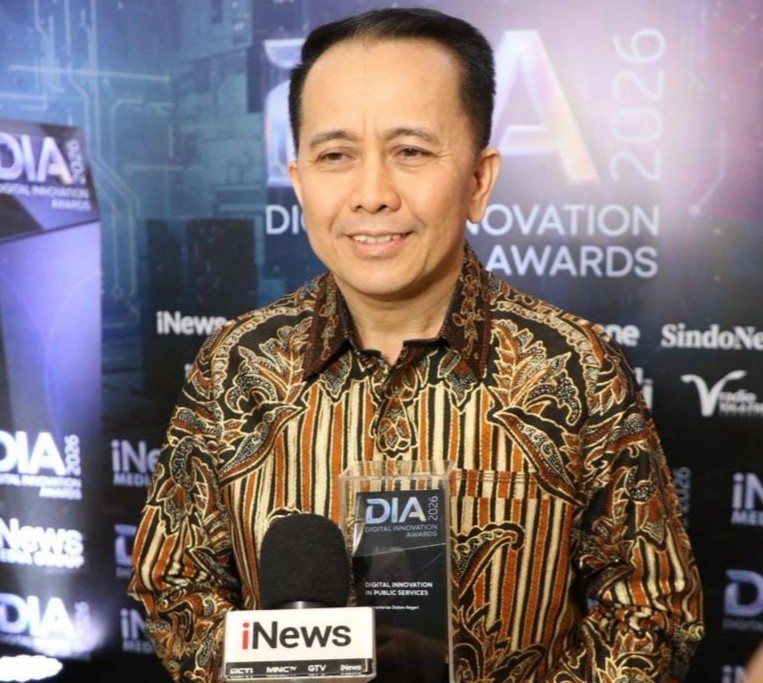 Diganjar Penghargaan, Agus Fatoni Komitmen Percepat Transformasi Digital Keuangan Daerah